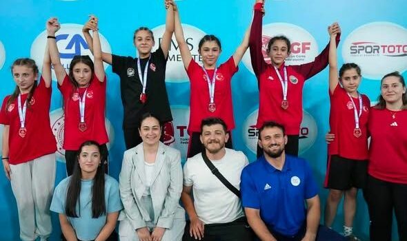 Nevşehirli Öğrencilerden Türkiye Güreş Şampiyonası’nda Büyük Başarı