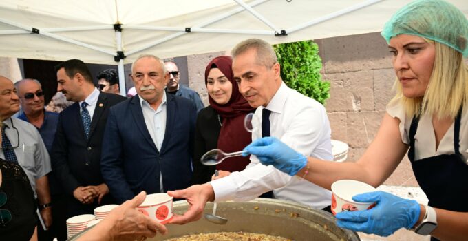 Vali Hüseyin Kök, Hacıbektaş’ta Aşure Programına Katıldı
