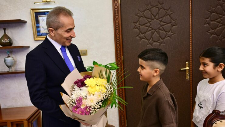 Minik Öğrencilerden Vali Hüseyin Kök’e Ziyaret
