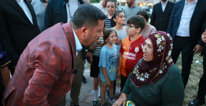 Başkan Rasim Arı, Vatandaşlarla ve Gençlerle Buluştu