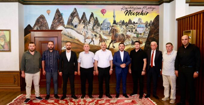 Başkan Arı, Oda Başkanlarını Makamında Ağırladı