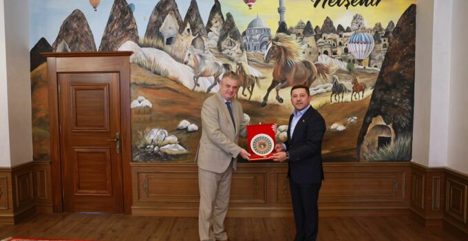 Moldova Ankara Büyükelçisi Oleg Serebrian’dan Başkan Arı’ya Ziyaret