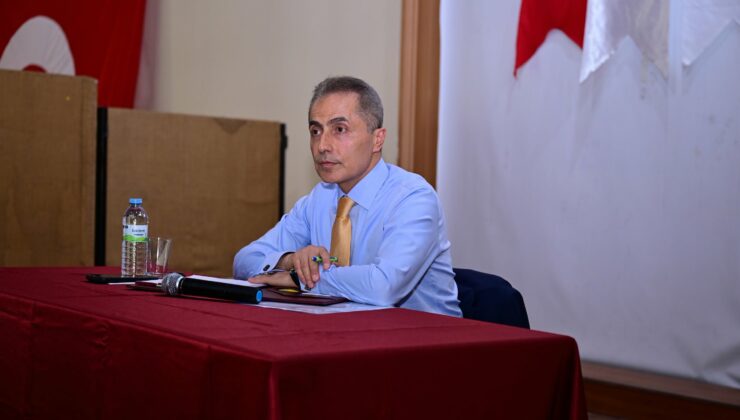Vali Kök Muhtarlarla Bir Araya Geldi