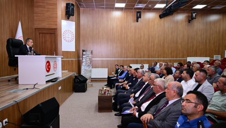 Kozaklı’da Muhtarlarla İstişare Toplantısı Gerçekleştirildi
