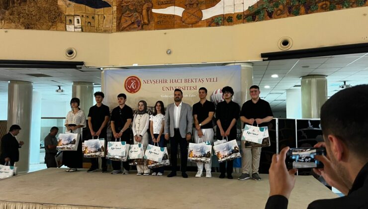 Kardelenli öğrencilere Vali Kök’ten ödül