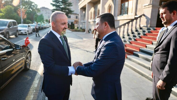 Bakan Yardımcısı Bülent Turan’dan Başkan Rasim Arı’ya Ziyaret