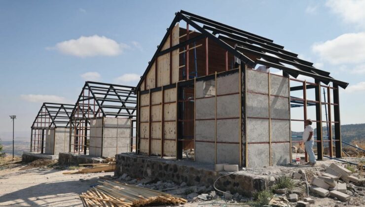 Kahvecidağı’nda Doğayla İç İçe Bir Yaşam “Bungalov Evleri”