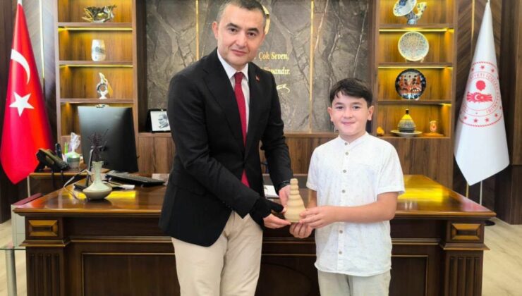 Küçük Çömlekçiden Kaymakam Bilici’ye Anlamlı Ziyaret