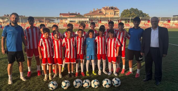 NTSO Başkan Adayı Öbekli’den Nevşehir Spor Futbol Okulları’na Ziyaret