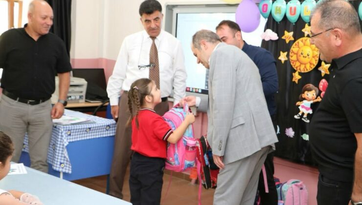 Başkan Çamcı’dan Uçhisar’da Minik Öğrencilere Okul Hediyesi