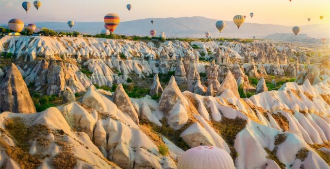 Turizm Bakanı’nın Dünya Turizm Günü Paylaşımında Kapadokya Öne Çıktı