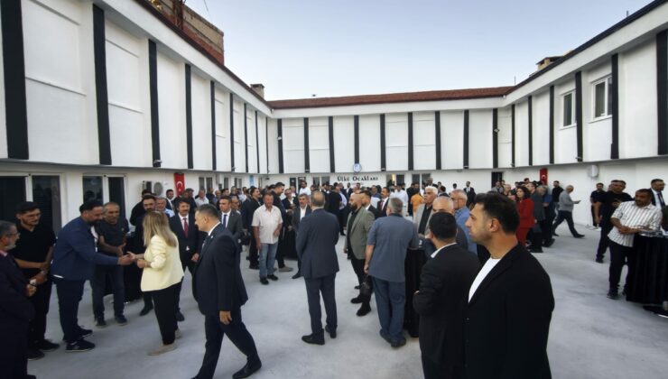 Ülkü Ocakları Binasının Yeni Hali Hayran Bıraktı