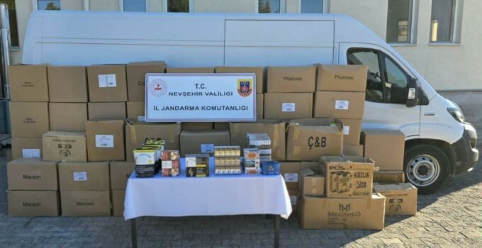 Nevşehir’de Araçtan 194 Kilo Kaçak Tütün Çıktı