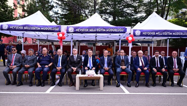 Nevşehir’de Yeni Eğitim-Öğretim Yılı 75. Yıl İlkokulu’nda Başladı