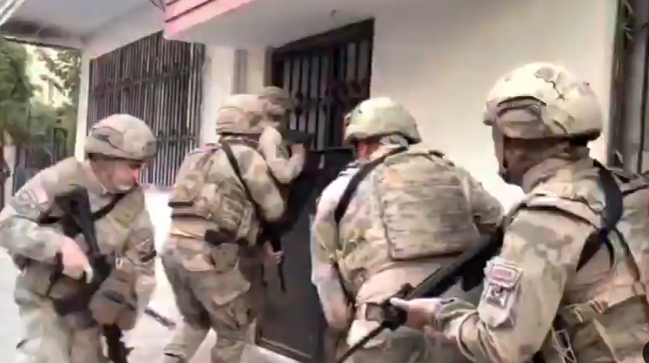 Nevşehir’in de Aralarında Bulunduğu 16 İlde DEAŞ Operasyonu: 51 Şüpheli Yakalandı