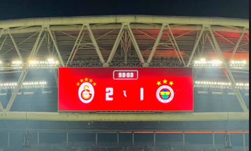 Galatasaray Derbide Fenerbahçe’yi Devirdi! Osimhen Şov Yaptı