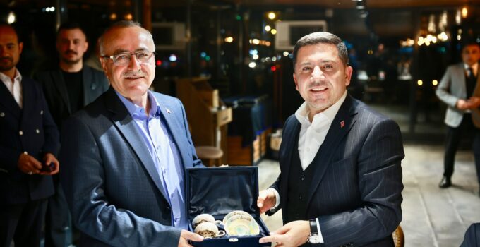 Başkan Rasim Arı, Muhtarlarla NevMekan’da Bir Araya Geldi