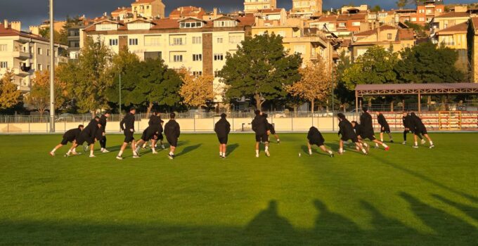 Nevşehir Spor Sahaya İndi