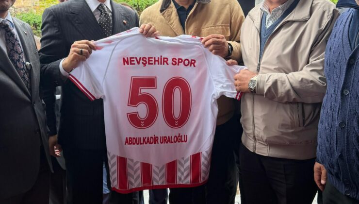 Nevşehir Spor Başkanı Mumyakan’dan Bakan Uraloğlu’na Özel Forma