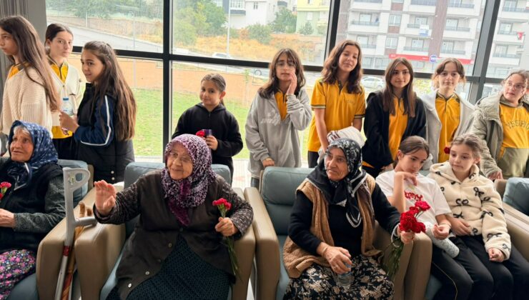 Dünya Yaşlılar Gününde Gönül Köprüleri Kuruldu