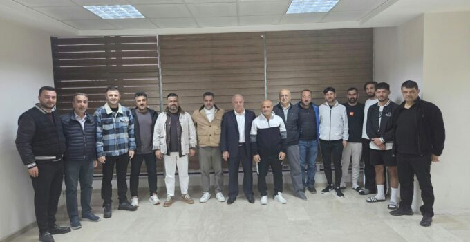 NTSO Başkan Adayı Öbekli, Nevşehir Spor Yönetimi ve Futbolcularla Buluştu