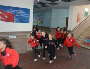 Kardelen’de Tahliye Tatbikatı Yapıldı