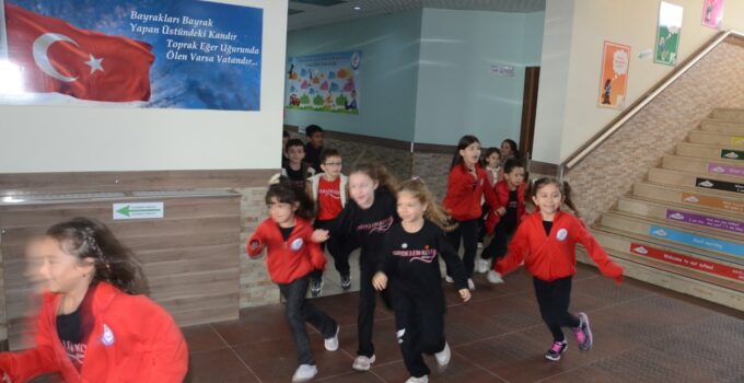 Kardelen’de Tahliye Tatbikatı Yapıldı